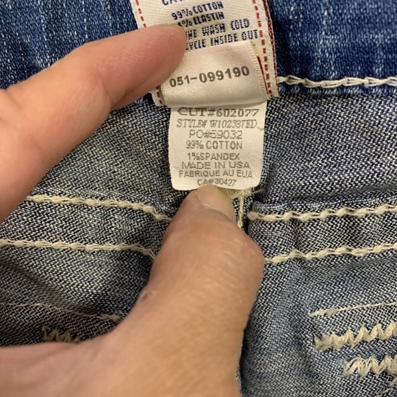 Authentic True Religion Joey Big T Flair Leg Women’s 32x29 Blue Jeans Low Rise - Picture 8 of 12